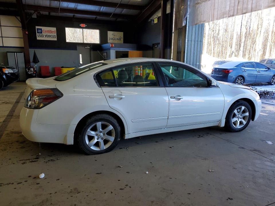 Photo 3 from auction – 2008 NISSAN ALTIMA HYB with VIN 1N4CL21E48C270679
