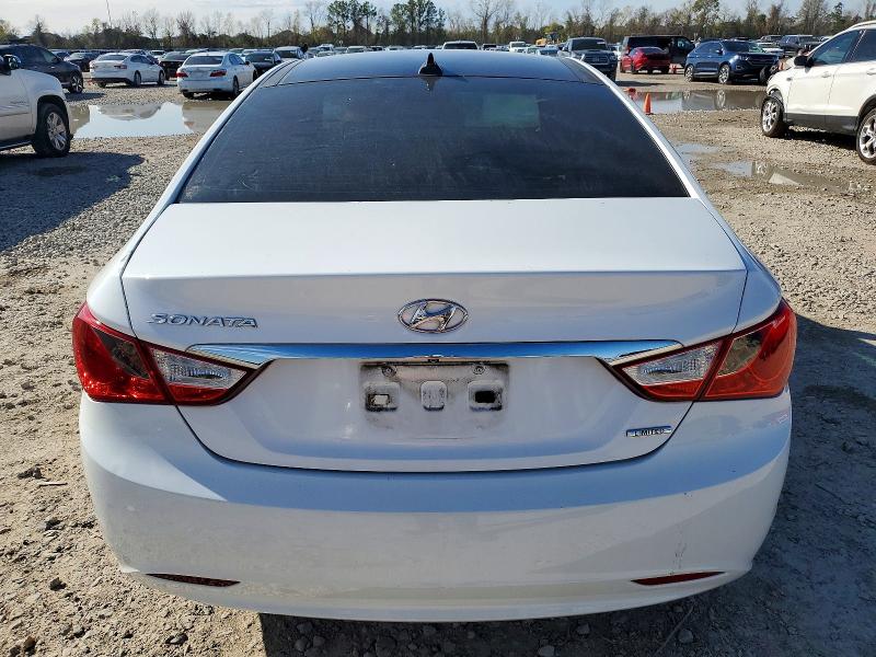 Photo 6 from auction – 2013 HYUNDAI SONATA SE with VIN 5NPEC4AC2DH685883