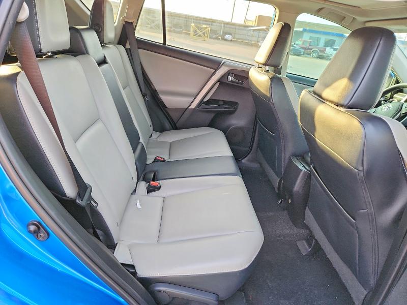 Photo 11 from auction – 2016 TOYOTA RAV4 with VIN 2T3YFREVXGW260891