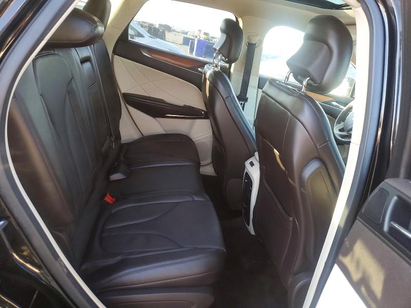 Photo 11 from auction – 2016 LINCOLN MKC RESERV with VIN 5LMTJ3DH4GUJ28300