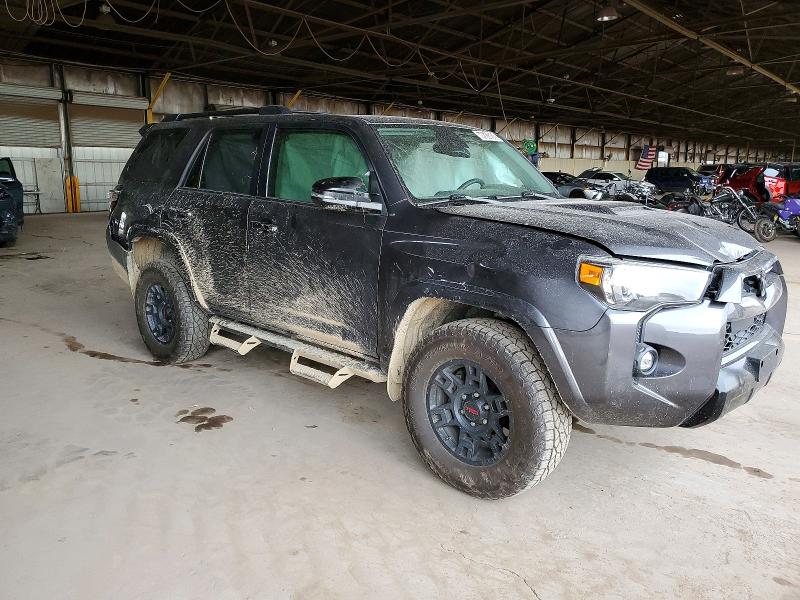 Photo 4 from auction – 2021 TOYOTA 4RUNNER VE with VIN JTEHU5JR9M5883604