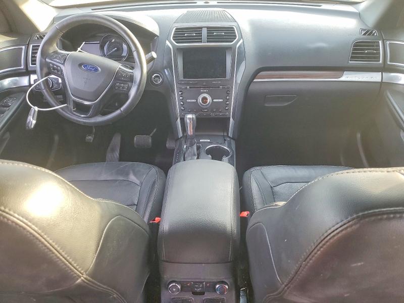 Photo 8 from auction – 2017 FORD EXPLORER L with VIN 1FM5K8F84HGC38573