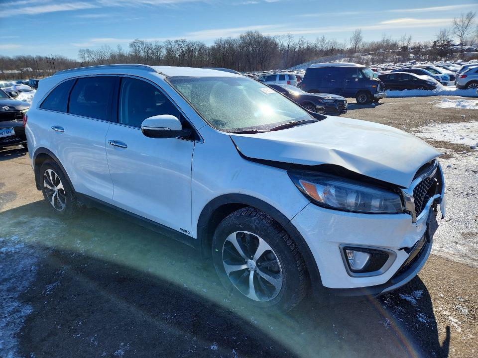 Photo 4 from auction – 2017 KIA SORENTO with VIN 5XYPHDA19HG271442