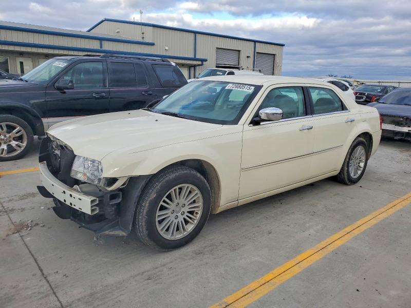 CHRYSLER 300 TOURIN 2010 with VIN 2C3CA5CV8AH164550 - Photo from auction