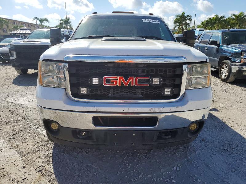 Photo 5 from auction – 2011 GMC SIERRA C35 with VIN 1GT412C81BF244686