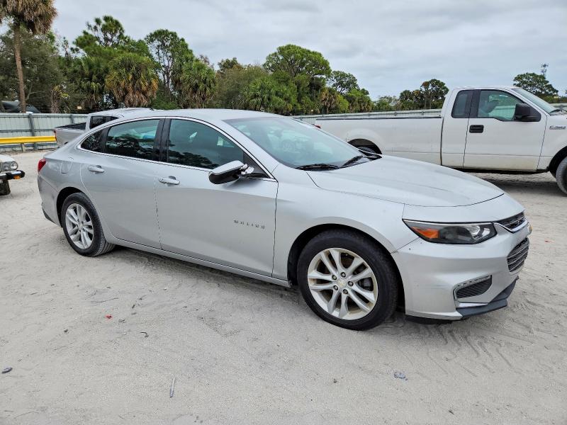 Photo 4 from auction – 2017 CHEVROLET MALIBU LT with VIN 1G1ZE5STXHF286020