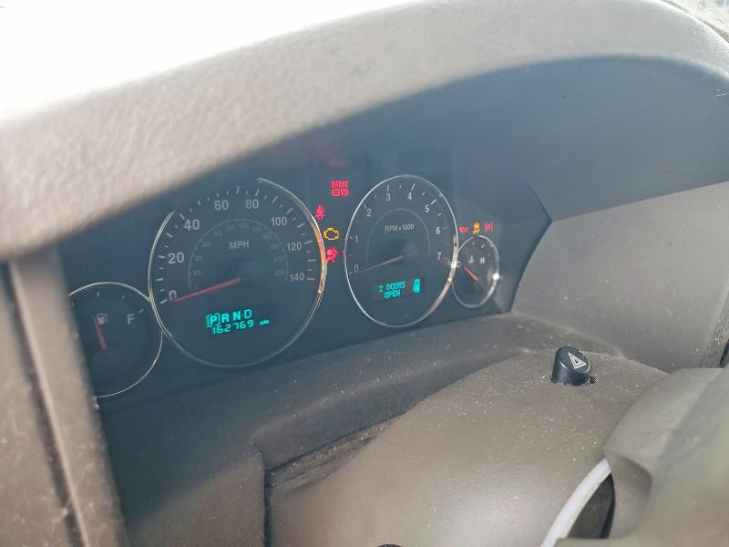Photo 9 from auction – 2007 JEEP COMMANDER with VIN 1J8HG48K87C545537