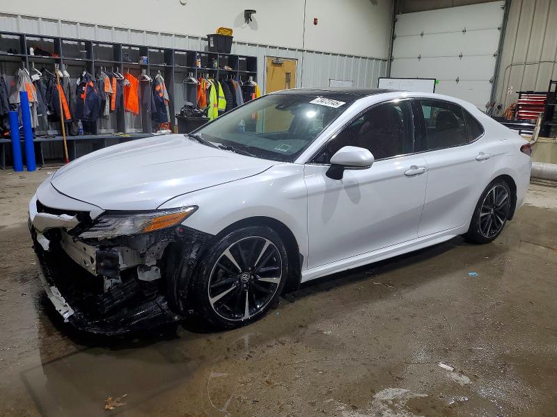 TOYOTA CAMRY XSE 2018 with VIN 4T1B61HK4JU133370 - Photo from auction