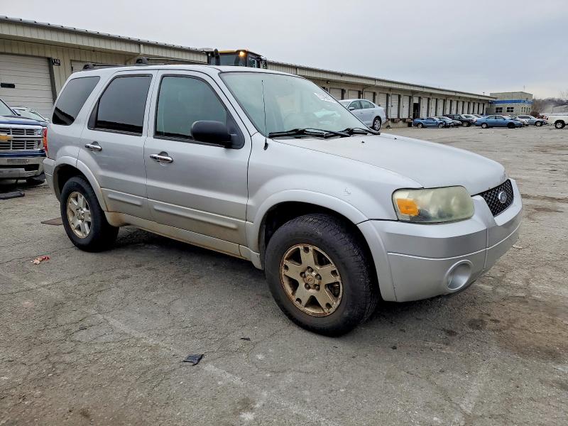 Photo 4 from auction – 2006 FORD ESCAPE LIM with VIN 1FMCU941X6KB09079