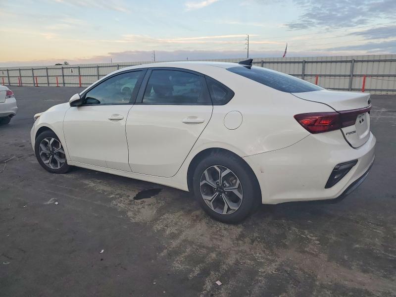 Photo 2 from auction – 2020 KIA FORTE with VIN 3KPF24AD6LE233213