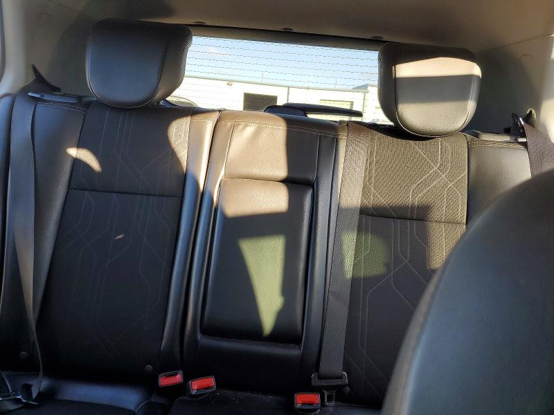 Photo 10 from auction – 2019 CHEVROLET TRAX with VIN KL7CJLSB2KB908979