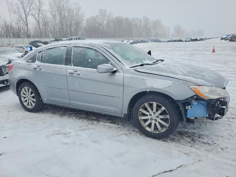Photo 4 from auction – 2014 CHRYSLER 200 TOURIN with VIN 1C3CCBBG2EN204257