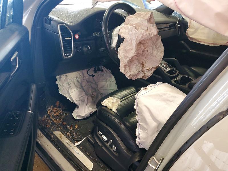 Photo 8 from auction – 2020 PORSCHE CAYENNE with VIN WP1AA2AY3LDA07294
