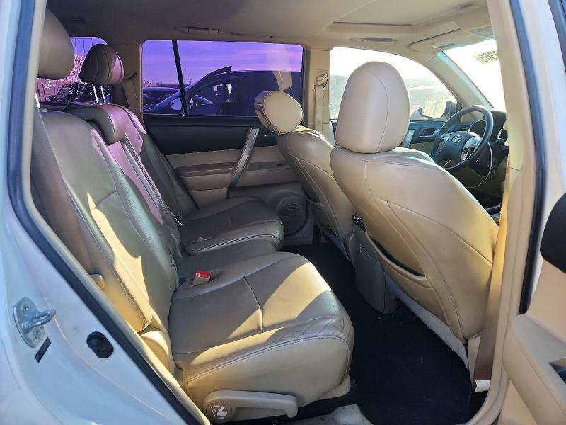 Photo 11 from auction – 2012 TOYOTA HIGHLANDER with VIN 5TDZK3EH4CS070796