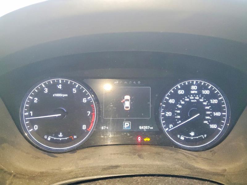 Photo 9 from auction – 2015 HYUNDAI GENESIS with VIN KMHGN4JF1FU070145