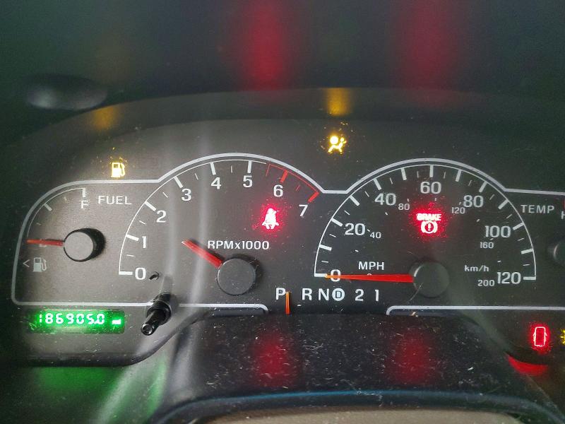 Photo 9 from auction – 1999 FORD WINDSTAR L with VIN 2FMZA5149XBA49916