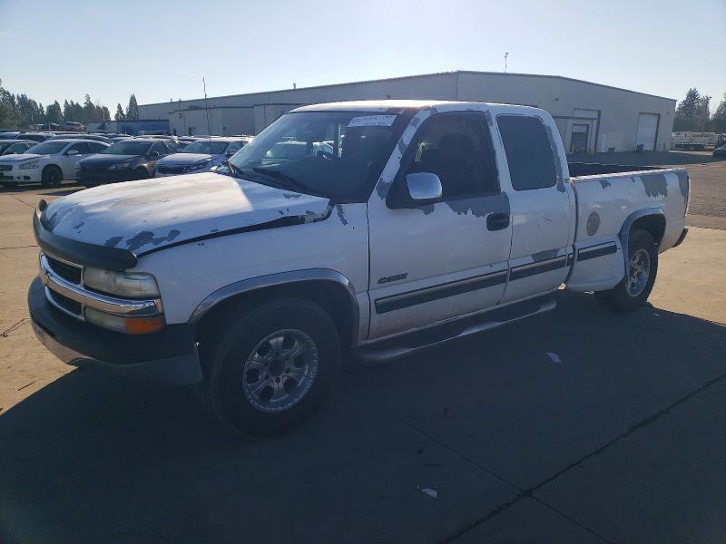 CHEVROLET SILVERADO 2001 with VIN 2GCEC19T011250716 - Photo from auction