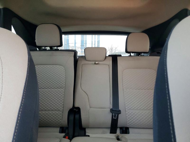 Photo 10 from auction – 2020 FORD ESCAPE with VIN 1FMCU0G62LUA07360