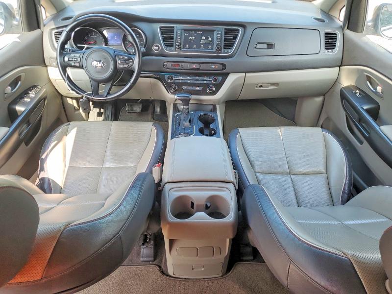 Photo 8 from auction – 2017 KIA SEDONA with VIN KNDMB5C1XH6267717