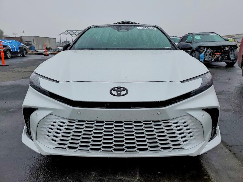 Photo 5 from auction – 2025 TOYOTA CAMRY with VIN 4T1DAACK1SU111018