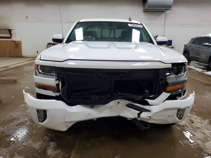 صورة رقم 5 من المزاد - 2018 CHEVROLET SILVERADO مع VIN 1GCUKREC2JF227045
