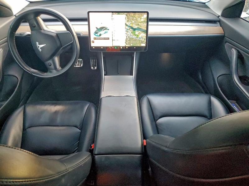Photo 8 from auction – 2018 TESLA MODEL 3 with VIN 5YJ3E1EB2JF092536