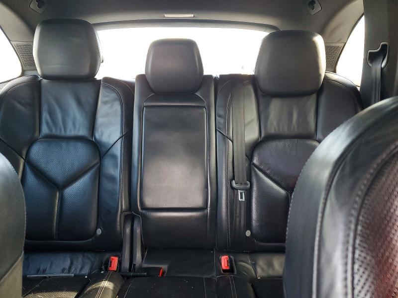 Photo 10 from auction – 2012 PORSCHE CAYENNE with VIN WP1AA2A29CLA04157