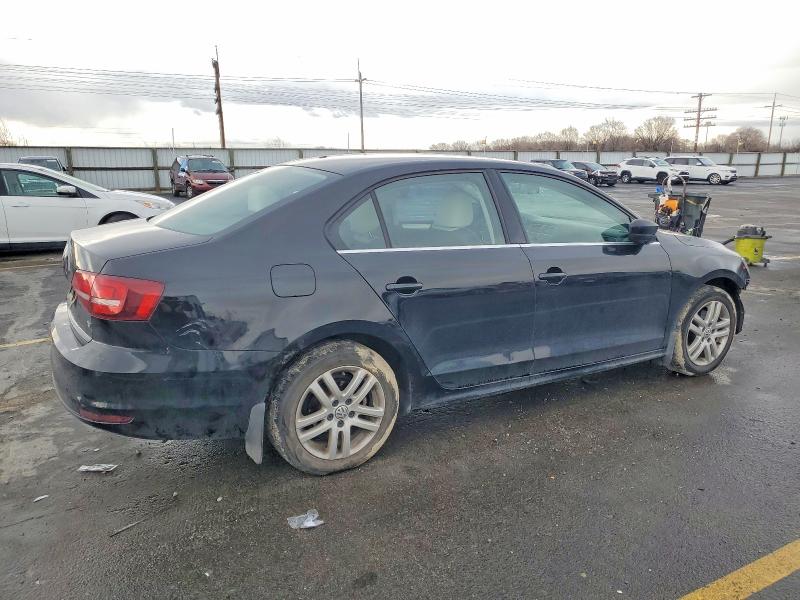 Photo 3 from auction – 2017 VOLKSWAGEN JETTA with VIN 3VW2B7AJ9HM228006