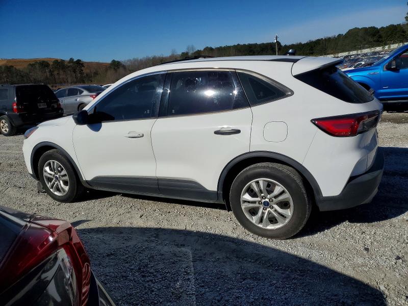 Photo 2 from auction – 2020 FORD ESCAPE S with VIN 1FMCU0F64LUA68520