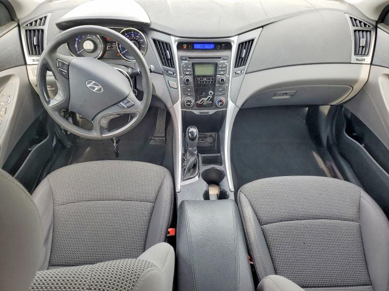 Photo 8 from auction – 2011 HYUNDAI SONATA with VIN 5NPEB4AC8BH168572