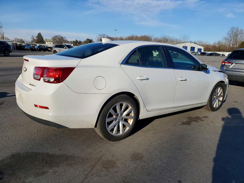 Photo 3 from auction – 2015 CHEVROLET MALIBU 2LT with VIN 1G11D5SL3FF158165