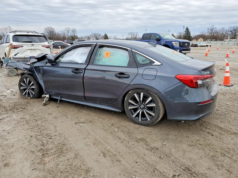 Photo 2 from auction – 2022 HONDA CIVIC with VIN 2HGFE1F70NH322874