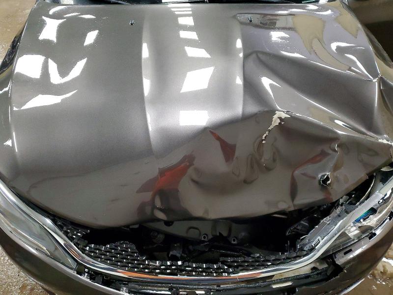 Photo 11 from auction – 2015 CHRYSLER 200 LIMITE with VIN 1C3CCCAB4FN504623