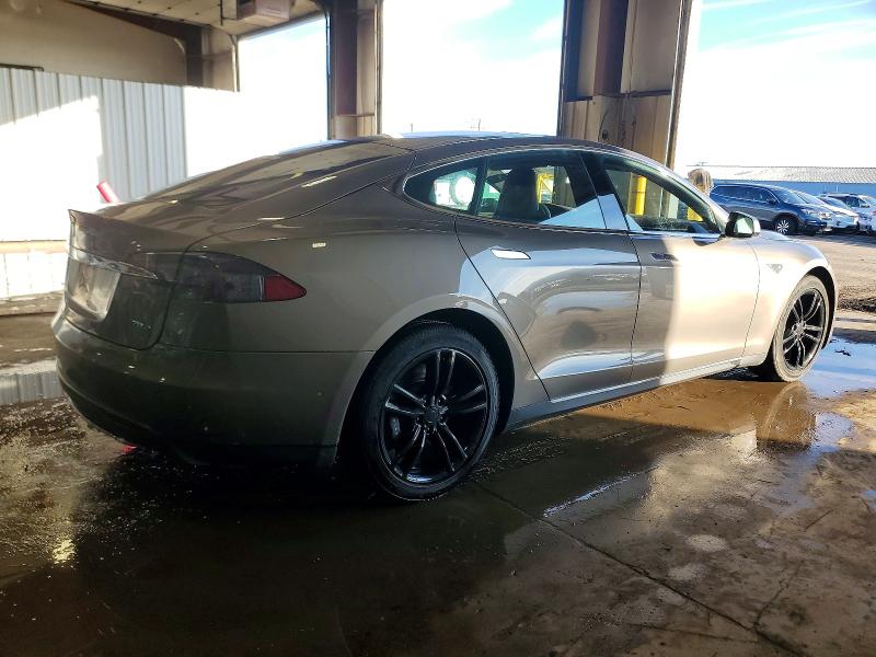 Photo 3 from auction – 2015 TESLA MODEL S 70 with VIN 5YJSA1S24FF095523