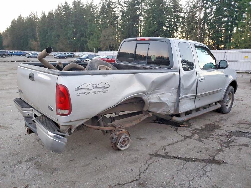 Photo 3 from auction – 2000 FORD F150 with VIN 1FTRX18L7YNA28321