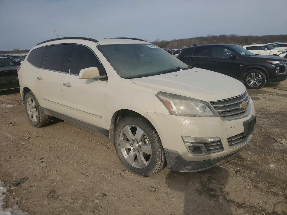 Photo 4 from auction – 2015 CHEVROLET TRAVERSE L with VIN 1GNKVJKD9FJ336627