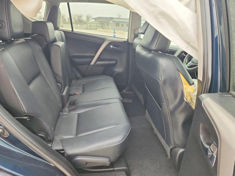 Photo 11 from auction – 2017 TOYOTA RAV4 LIMIT with VIN 2T3YFREV9HW355590