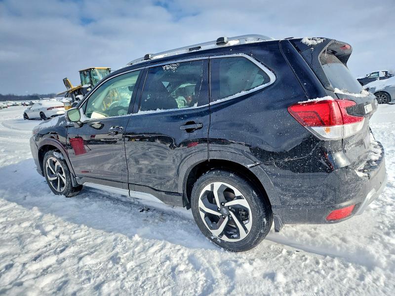 Photo 2 from auction – 2022 SUBARU FORESTER T with VIN JF2SKARC2NH467095