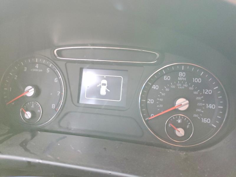 Photo 9 from auction – 2017 KIA SORENTO with VIN 5XYPG4A32HG217257