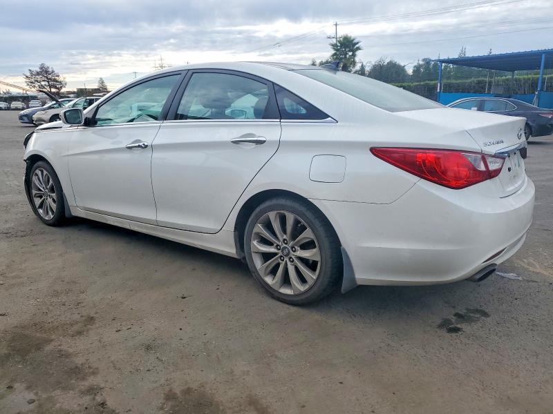Photo 2 from auction – 2012 HYUNDAI SONATA with VIN 5NPEC4AB9CH404538