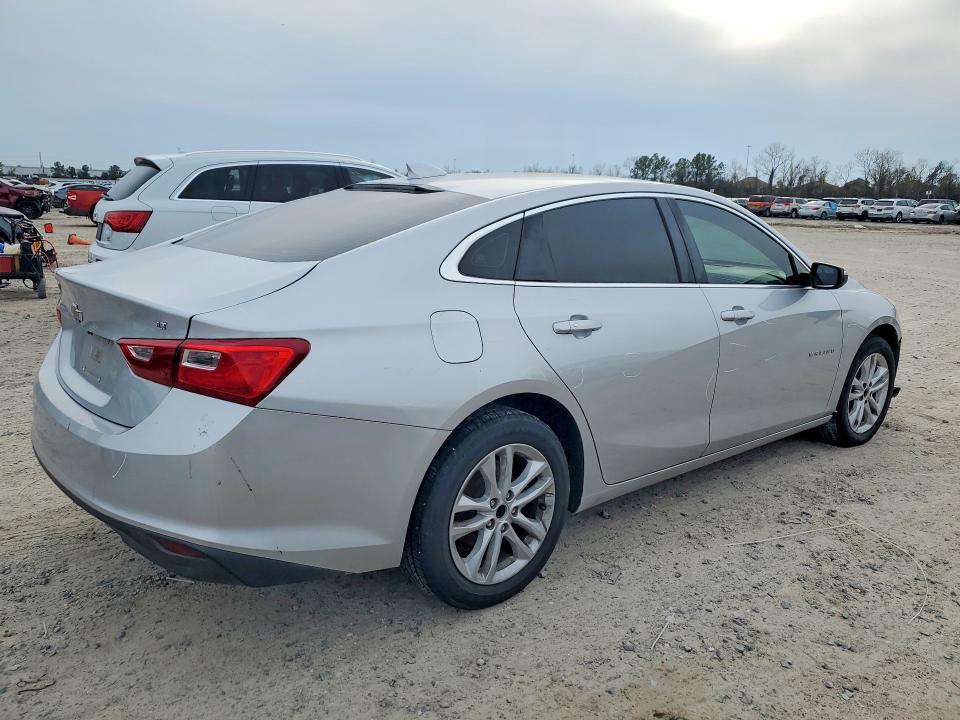 Photo 3 from auction – 2018 CHEVROLET MALIBU with VIN 1G1ZD5ST4JF269433
