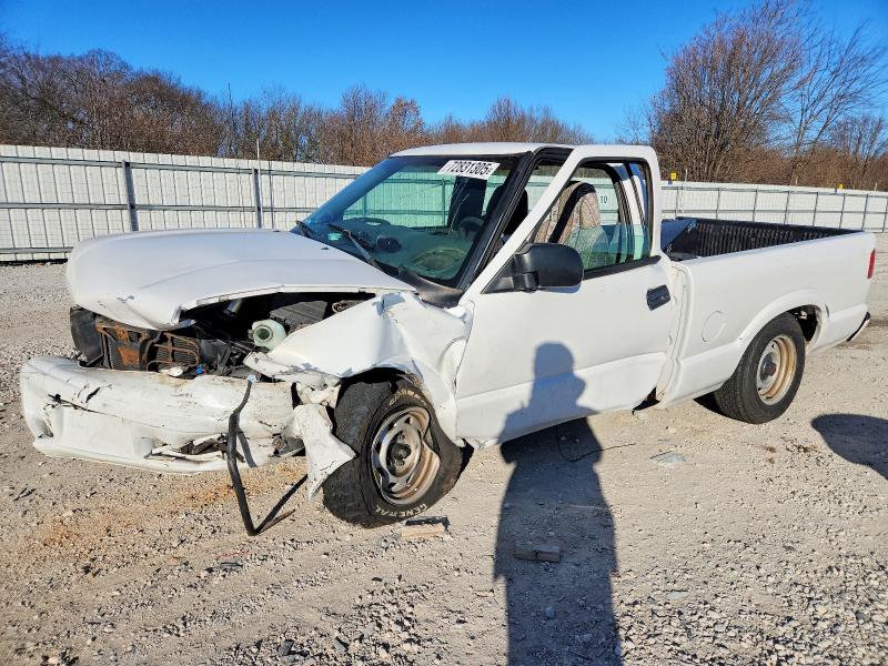 GMC SONOMA 2003 مع رقم تعريف المركبة 1GTCS14H038283440 - صورة من المزاد