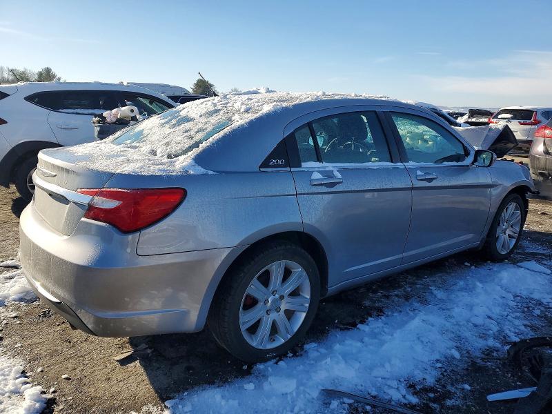 Photo 3 from auction – 2013 CHRYSLER 200 TOURIN with VIN 1C3CCBBB6DN735531