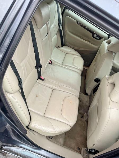 Photo 6 from auction – 2006 VOLVO V70 with VIN YV1SW612562547802