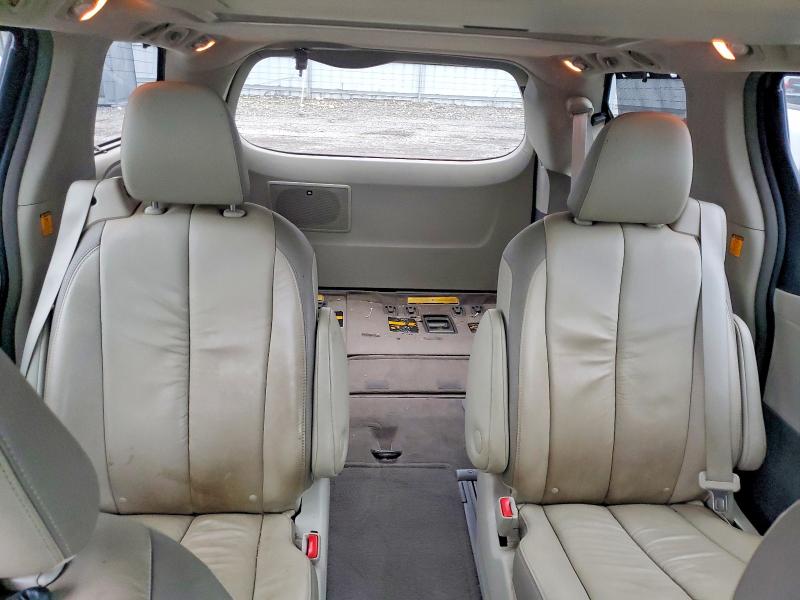 Photo 10 from auction – 2012 TOYOTA SIENNA XLE with VIN 5TDDK3DC7CS035346