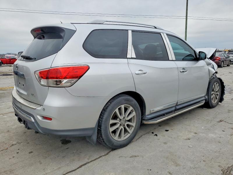 Photo 3 from auction – 2014 NISS PATHFINDER with VIN 5N1AR2MN6EC643675
