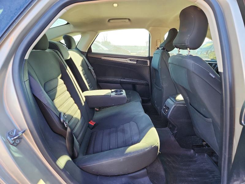 Photo 10 from auction – 2019 FORD FUSION with VIN 3FA6P0LU7KR158266