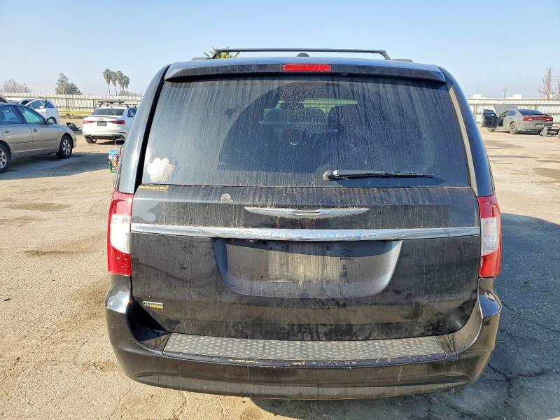 Photo 6 from auction – 2013 CHRYSLER TOWN & COU with VIN 2C4RC1BG8DR690400