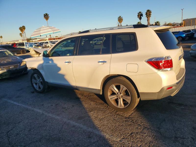 Photo 2 from auction – 2011 TOYOTA HIGHLANDER with VIN 5TDDK3EH0BS043281