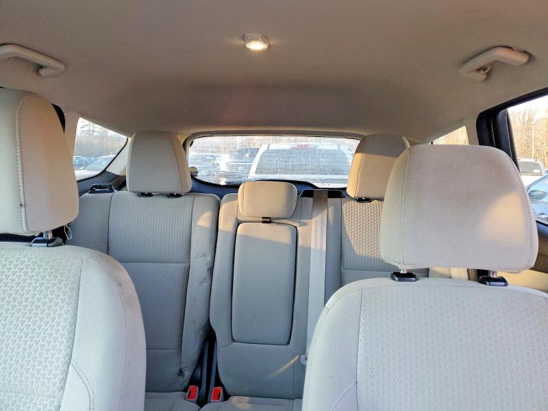 Photo 10 from auction – 2017 FORD ESCAPE SE with VIN 1FMCU9GD2HUD91425